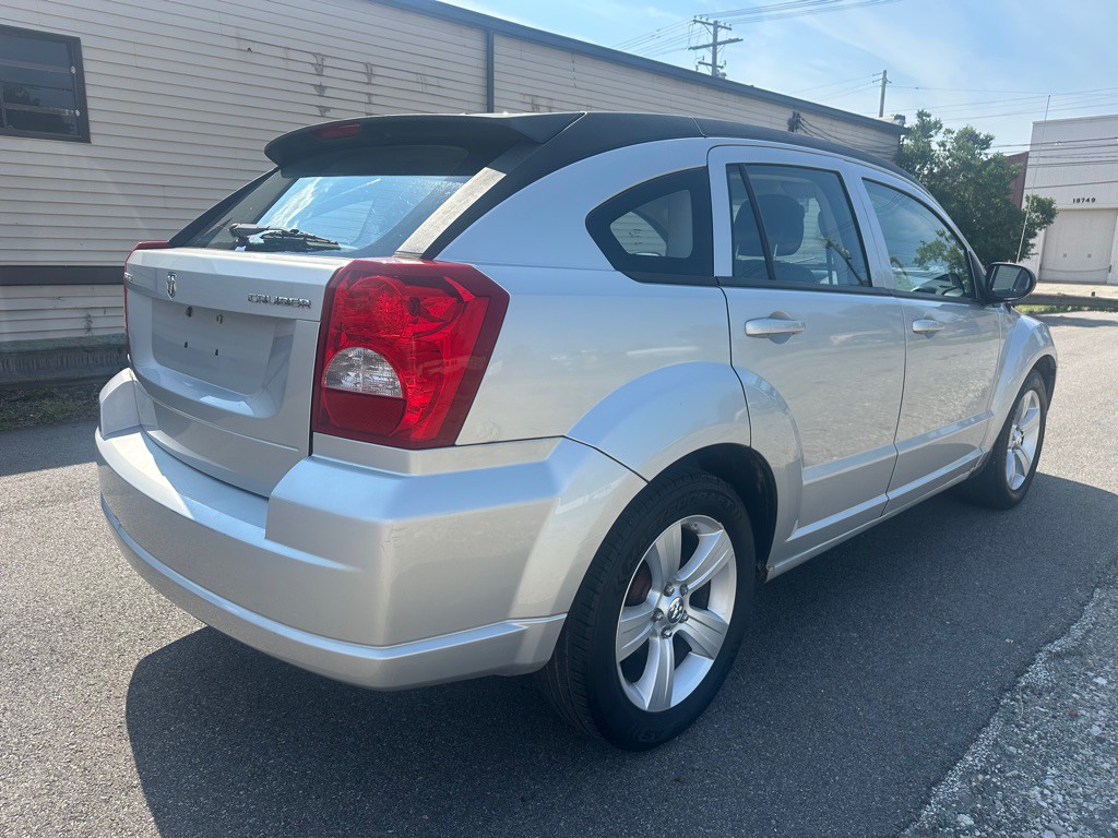 2011 Dodge Caliber Image 3