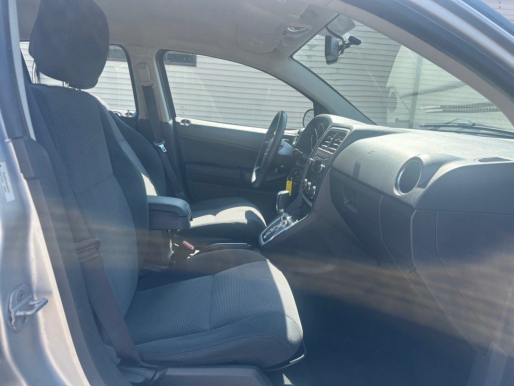 2011 Dodge Caliber Image 11