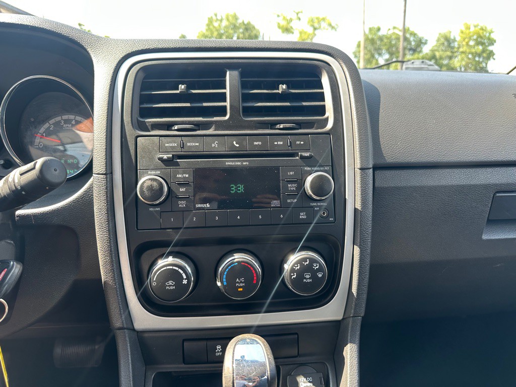 2011 Dodge Caliber Image 13