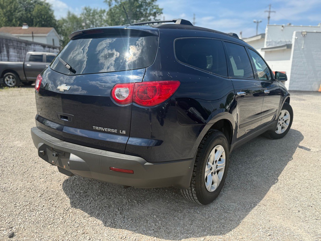 2011 Chevrolet Traverse Image 6