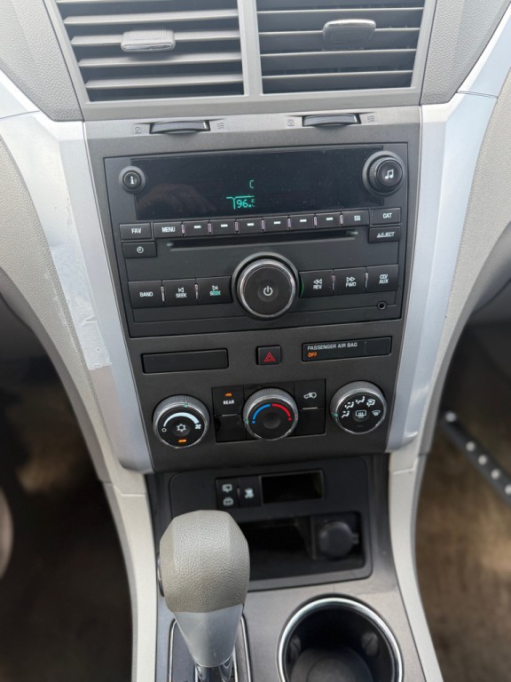 2011 Chevrolet Traverse Image 15