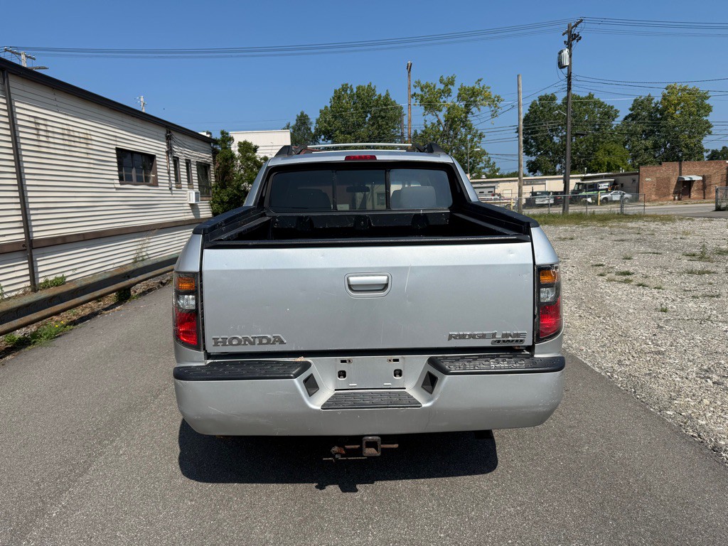 2007 Honda Ridgeline Image 4