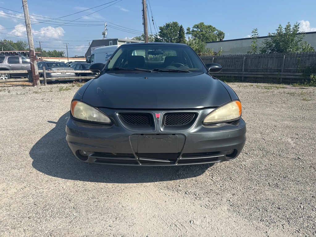 2003 Pontiac Grand Am Image 2