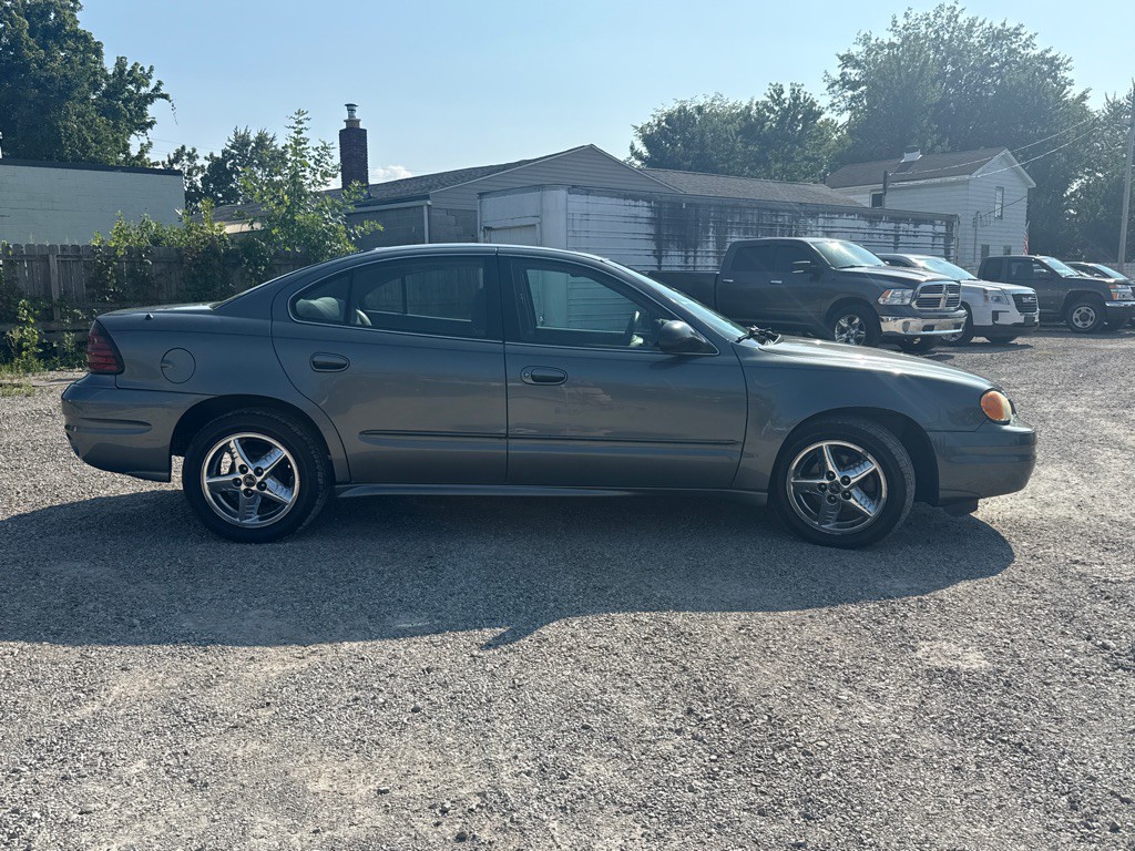2003 Pontiac Grand Am Image 4