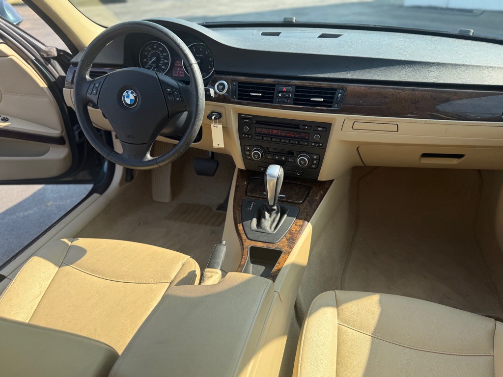 2008 BMW 3 Series Image 9