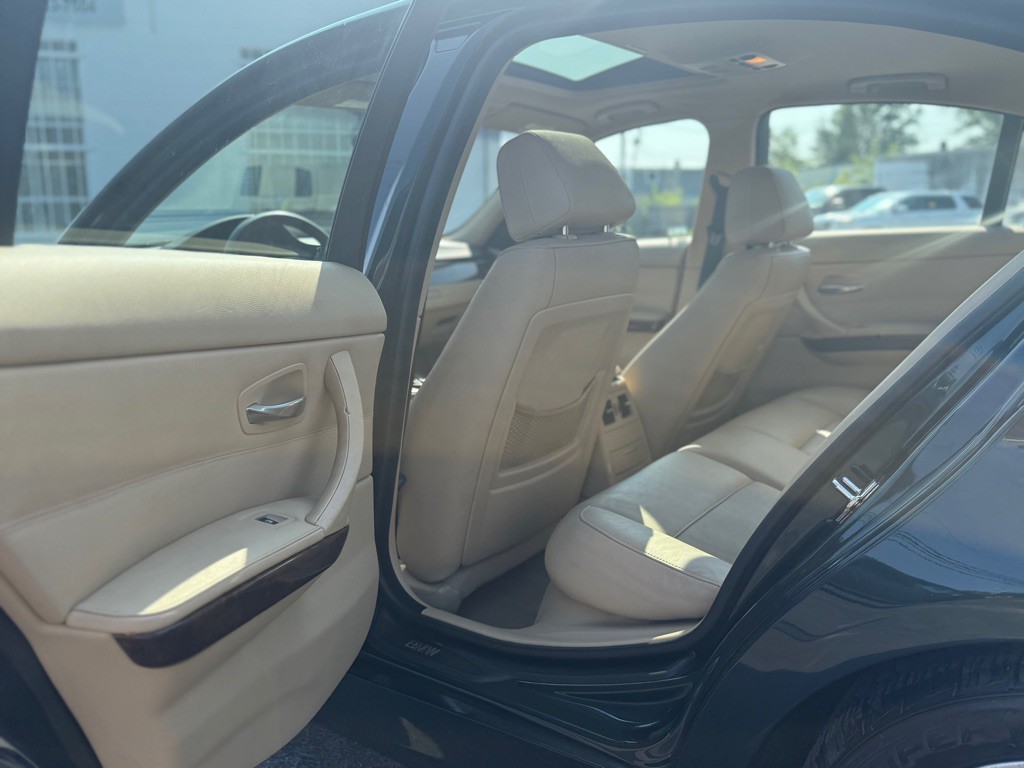 2008 BMW 3 Series Image 12