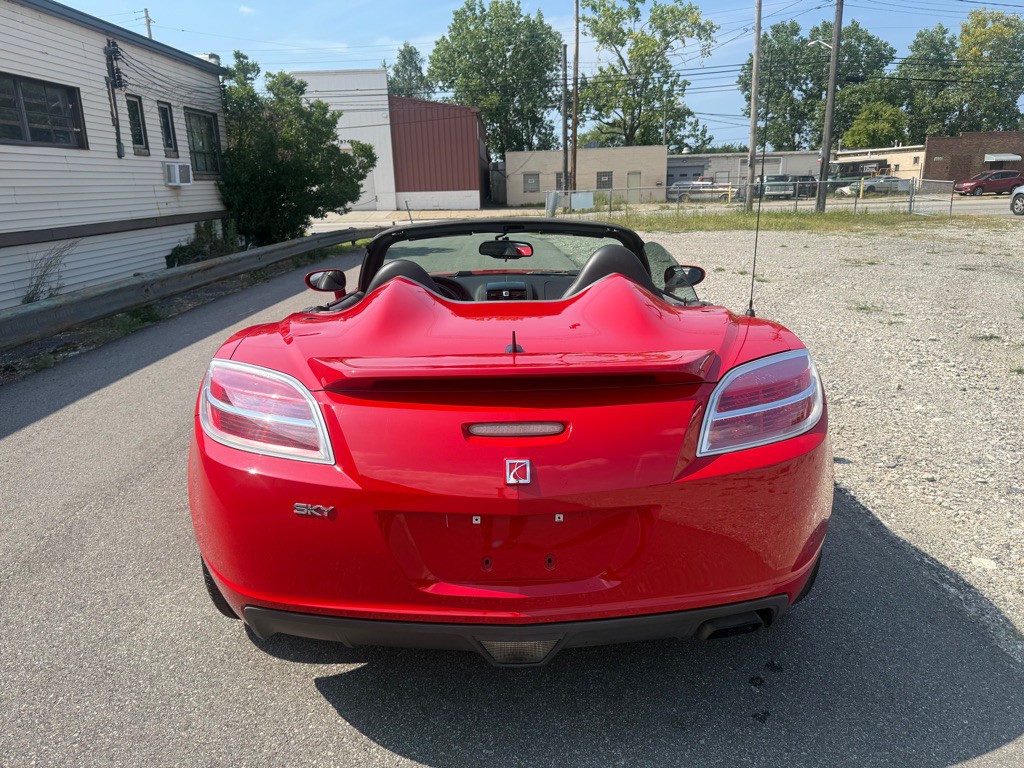 2008 Saturn Sky Image 4