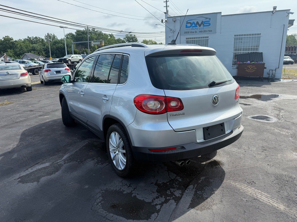 2009 Volkswagen Tiguan Image 8