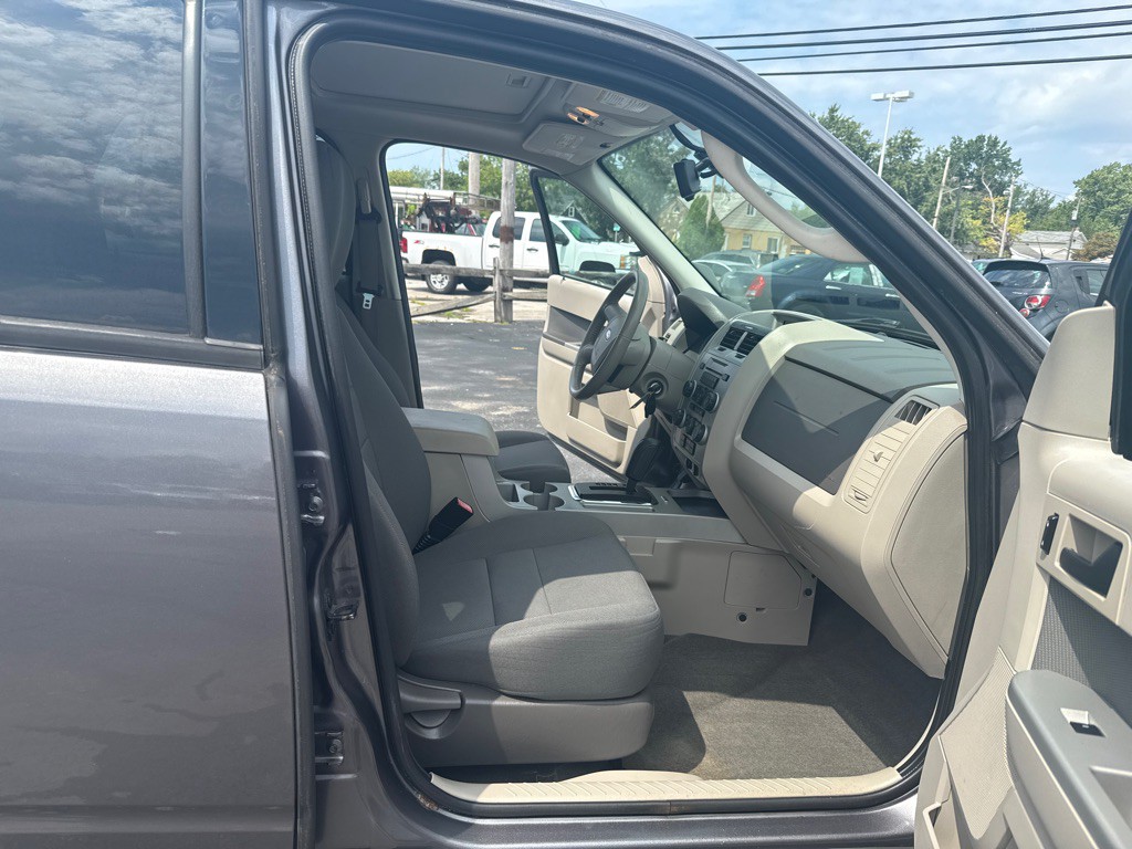2009 Ford Escape Image 11