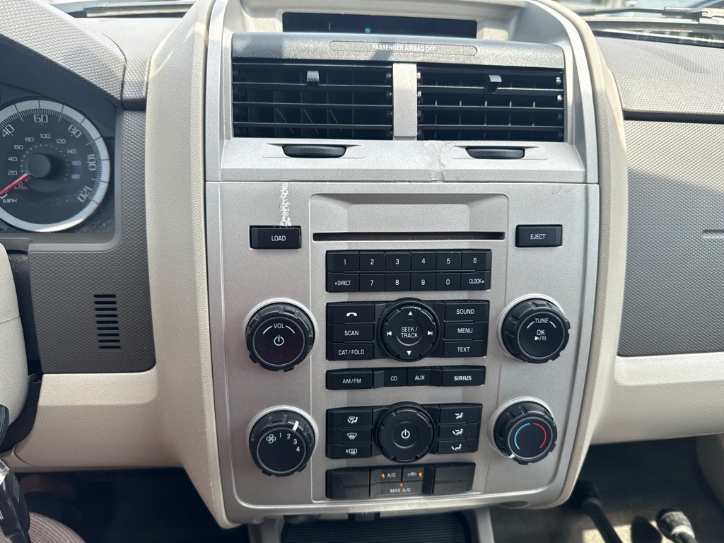 2009 Ford Escape Image 16