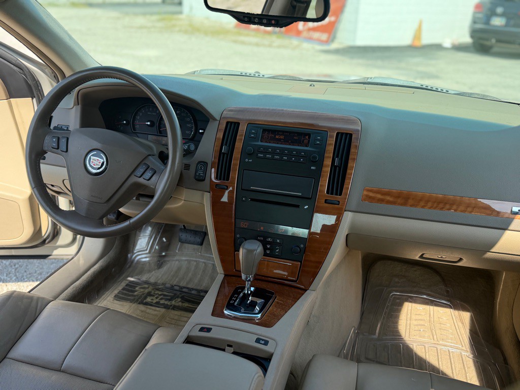 2007 Cadillac STS Image 9