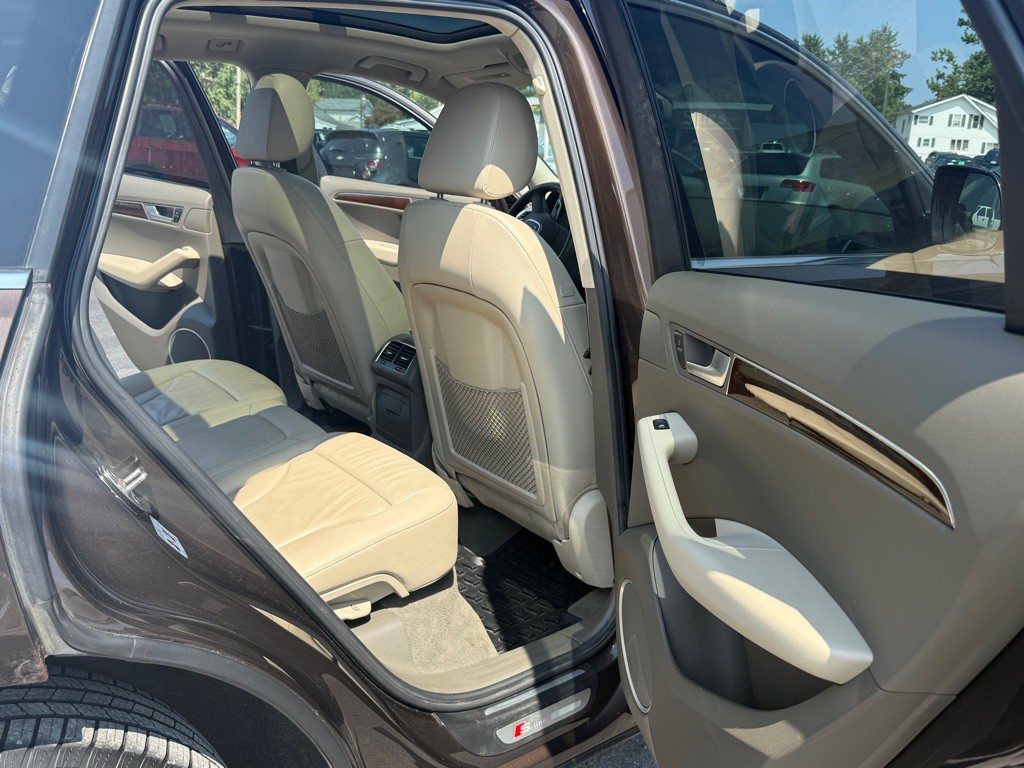 2011 Audi Q5 Image 13