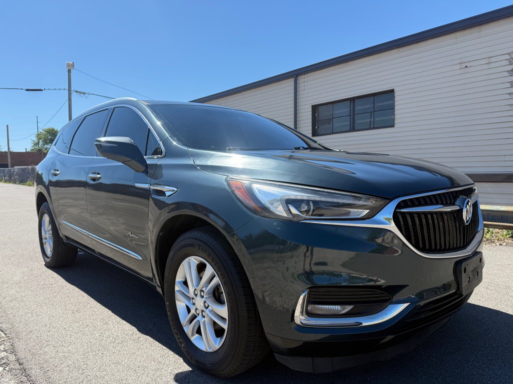2018 Buick Enclave Image 1