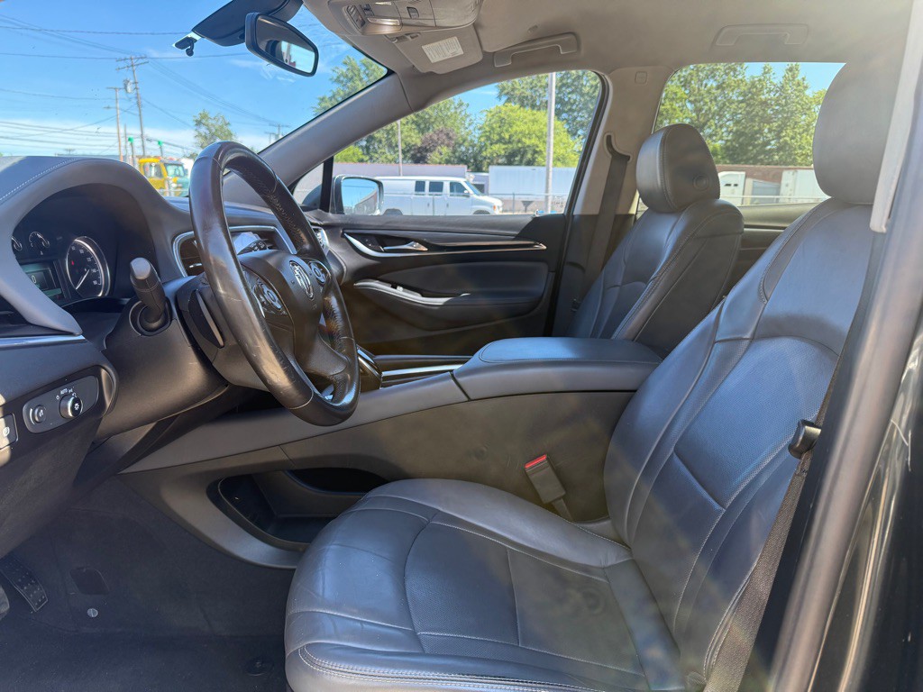 2018 Buick Enclave Image 9