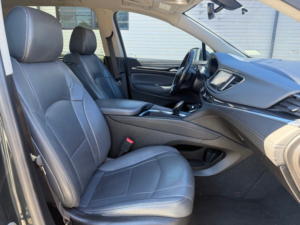 2018 Buick Enclave Image 10
