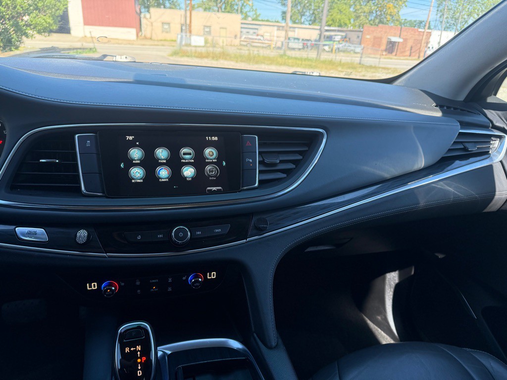 2018 Buick Enclave Image 15