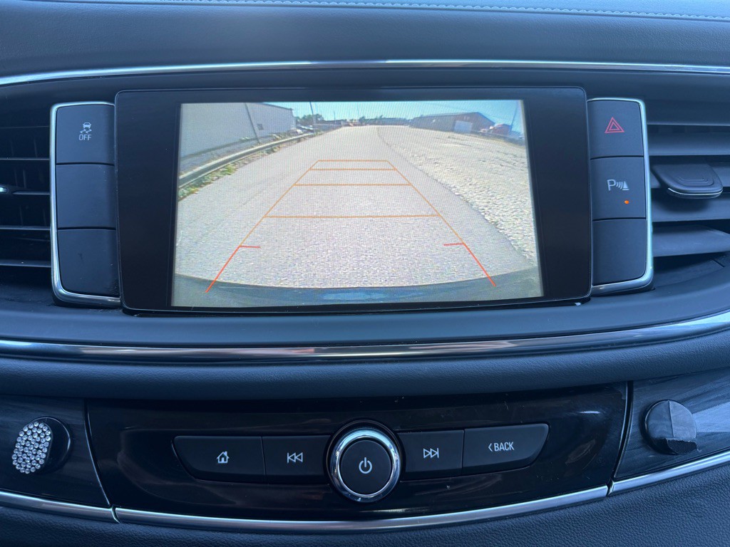 2018 Buick Enclave Image 16