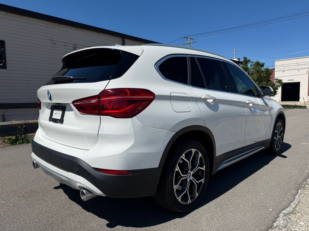 2021 BMW X1 Image 3