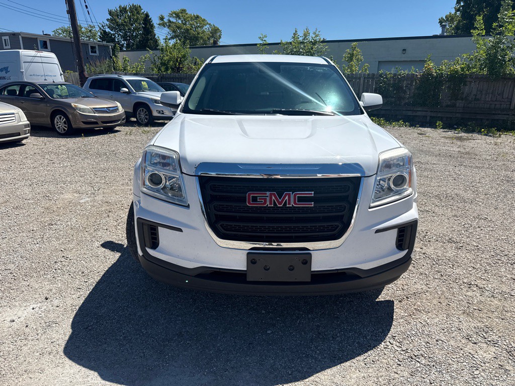 2016 GMC Terrain Image 2