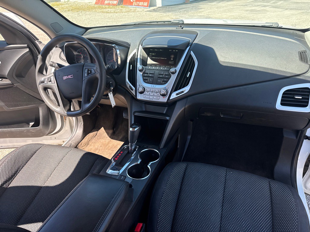 2016 GMC Terrain Image 9