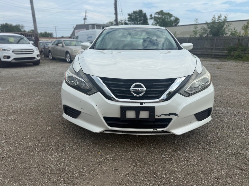 2016 Nissan Altima Image 2