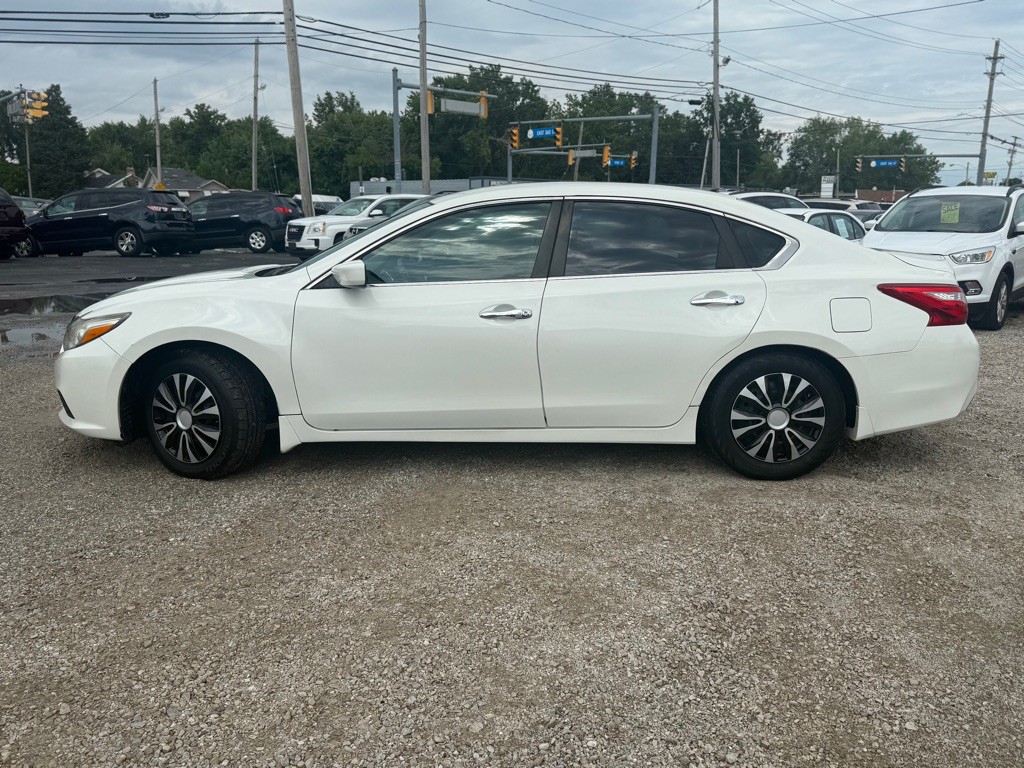 2016 Nissan Altima Image 5