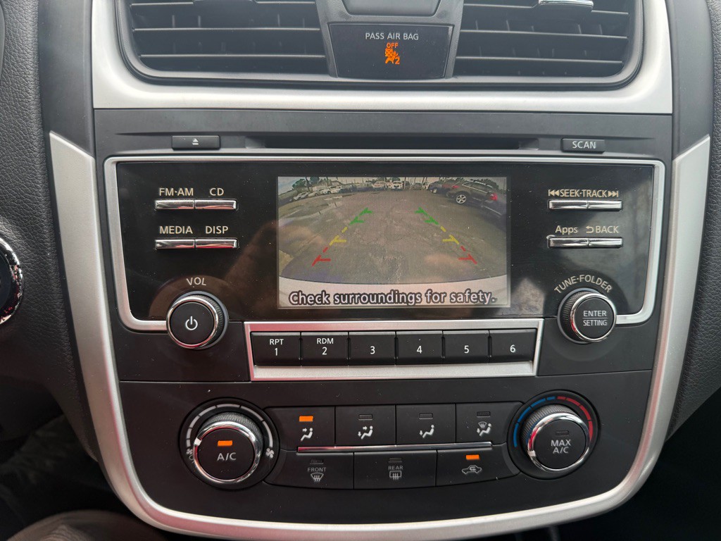 2016 Nissan Altima Image 15