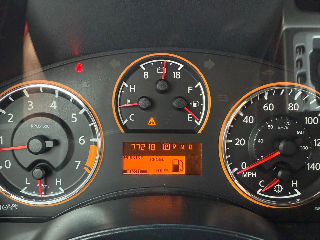 2012 Nissan Armada Image 14