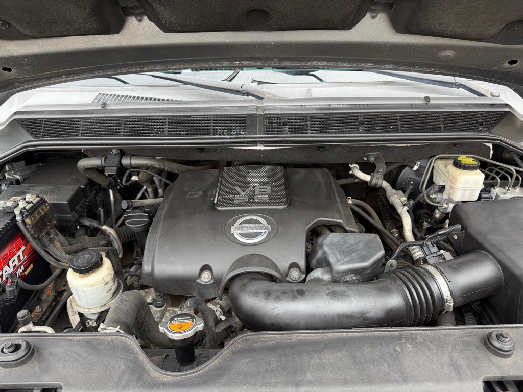 2012 Nissan Armada Image 17