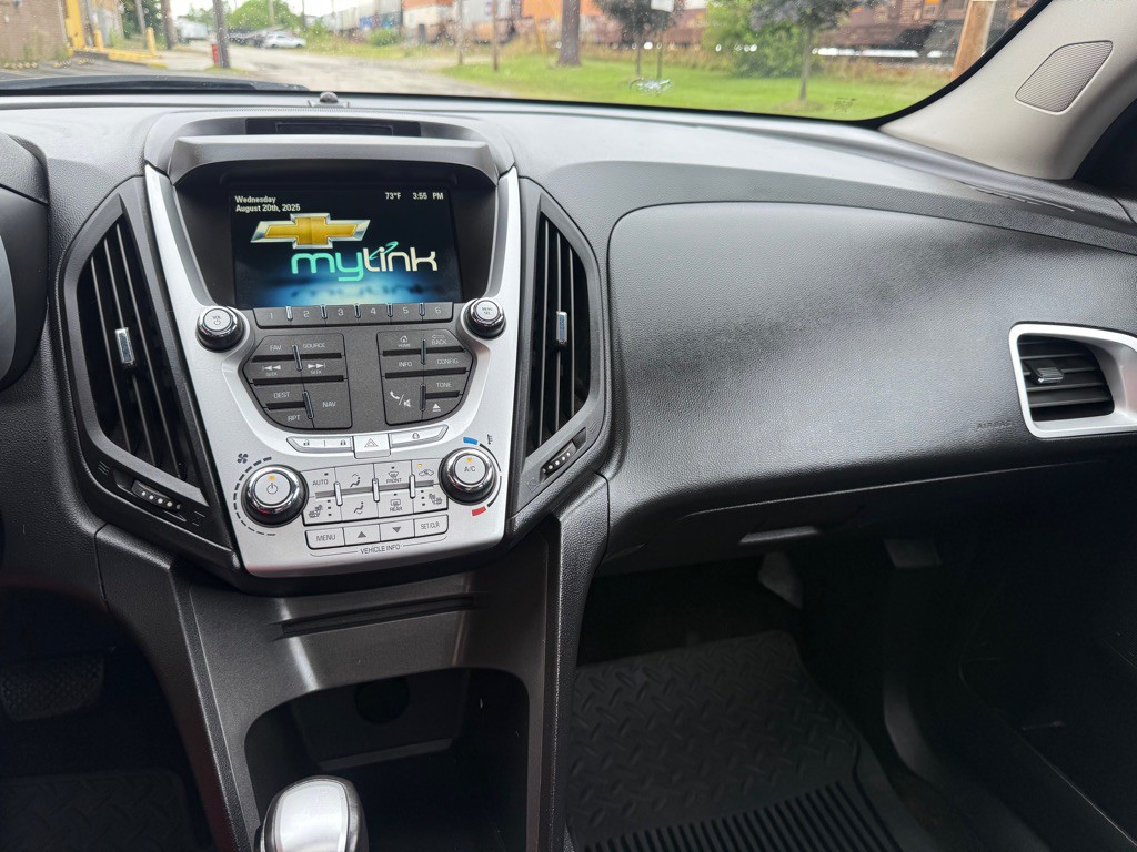 2015 Chevrolet Equinox Image 14
