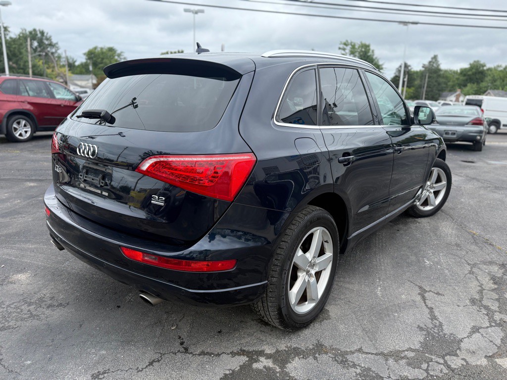 2010 Audi Q5 Image 8