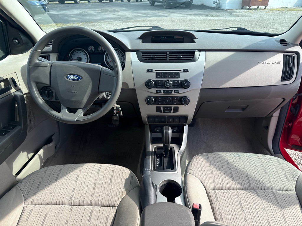 2008 Ford Focus Image 9