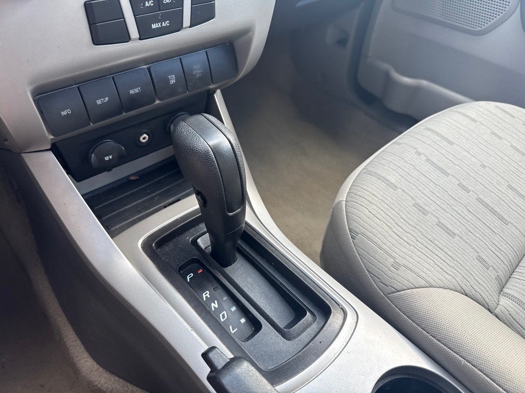 2008 Ford Focus Image 16