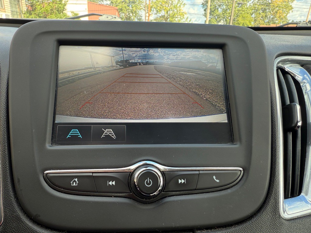 2018 Chevrolet Malibu Image 15
