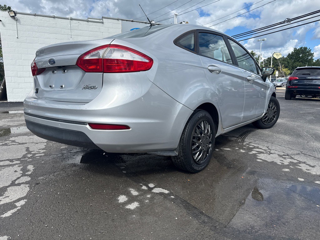2019 Ford Fiesta Image 6