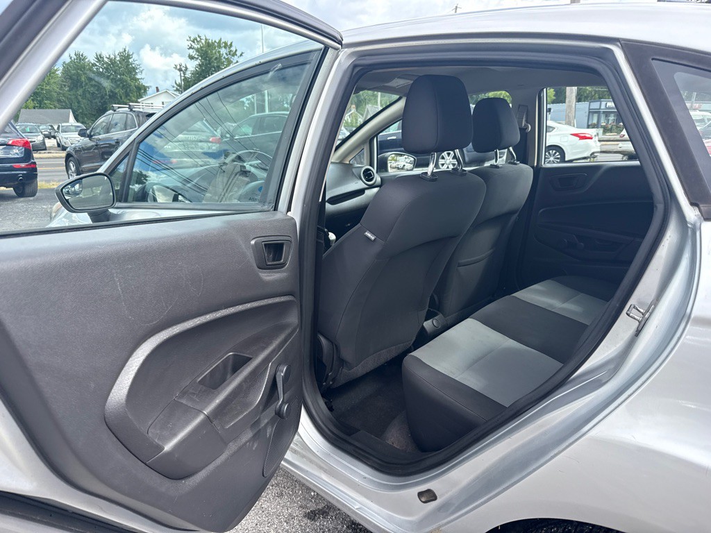 2019 Ford Fiesta Image 12