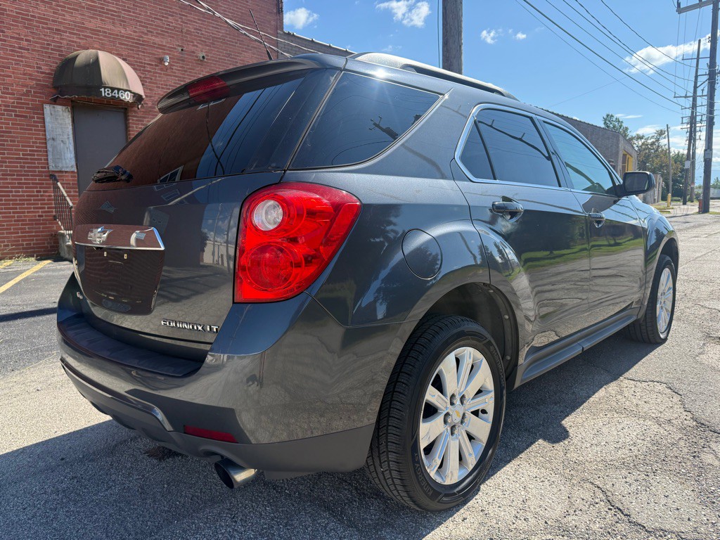 2011 Chevrolet Equinox Image 3