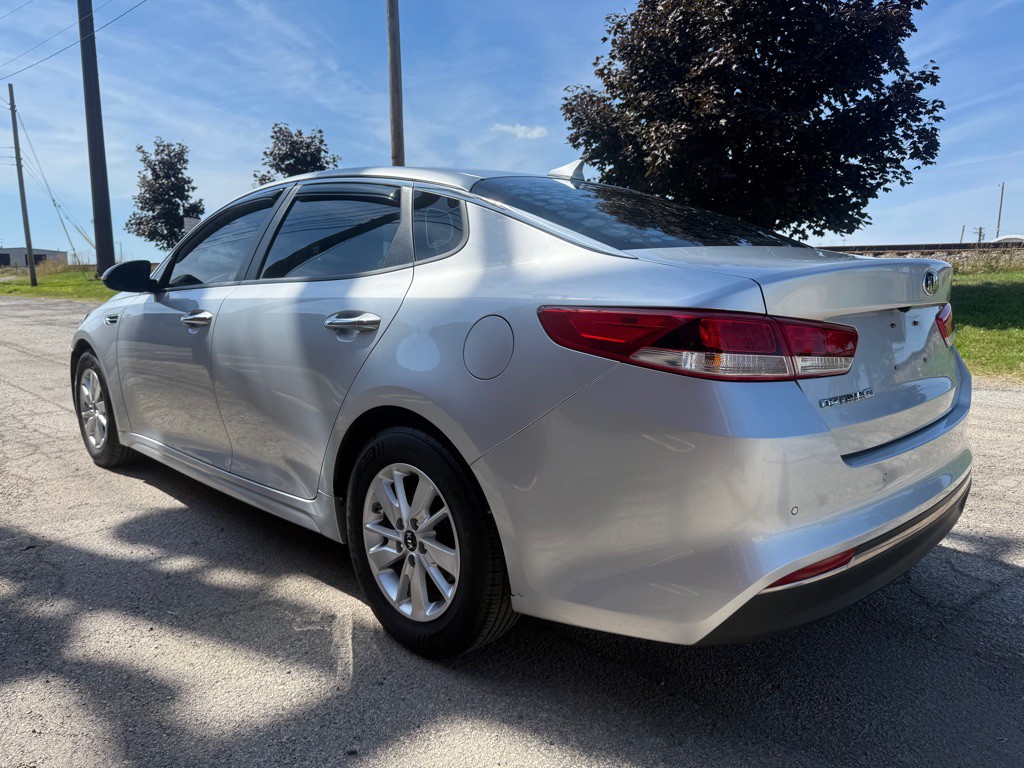 2018 Kia Optima Image 5