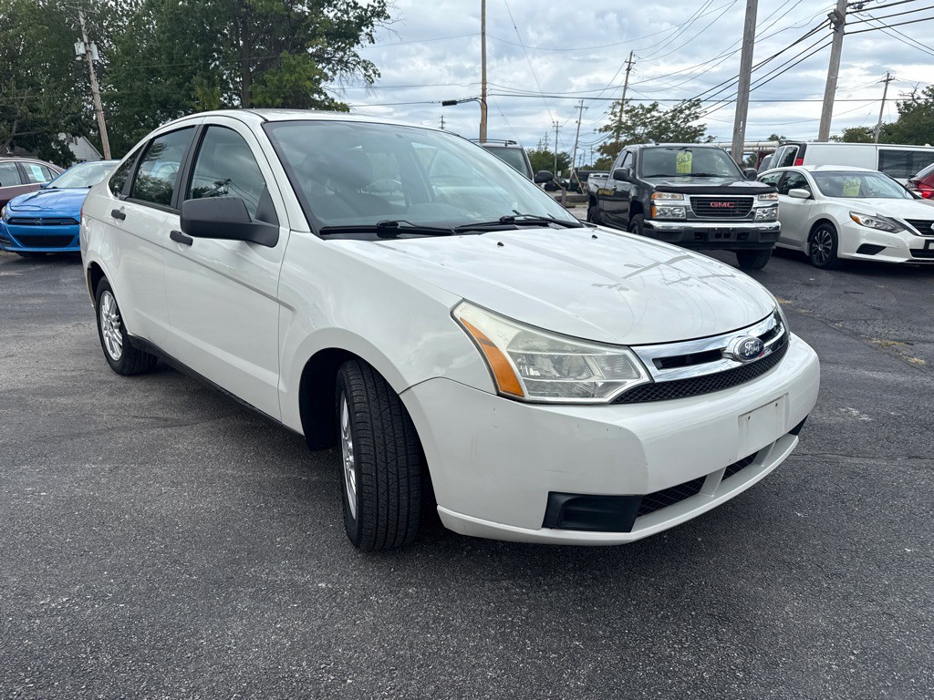 2010 Ford Focus Image 3