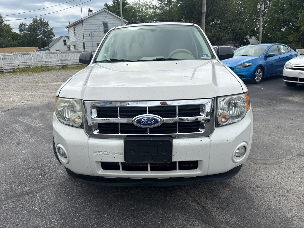 2011 Ford Escape Image 2