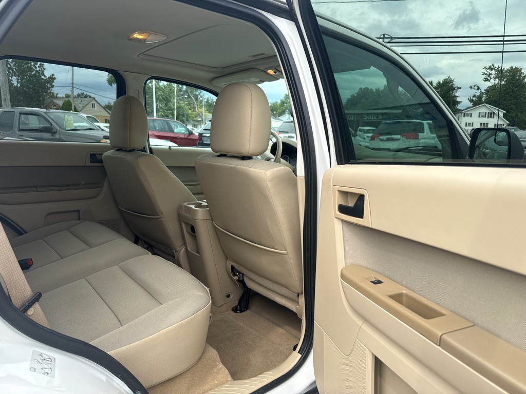 2011 Ford Escape Image 13