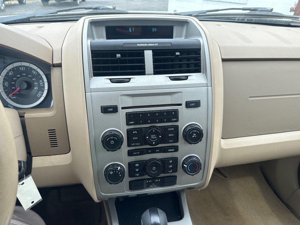 2011 Ford Escape Image 16
