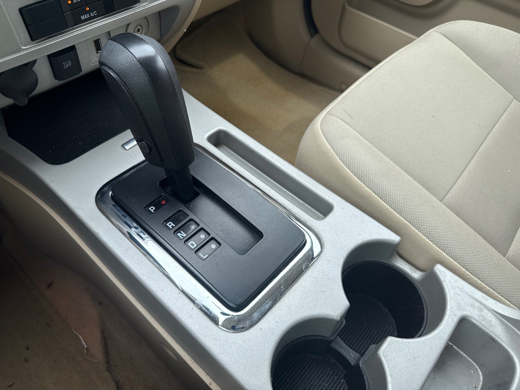 2011 Ford Escape Image 17