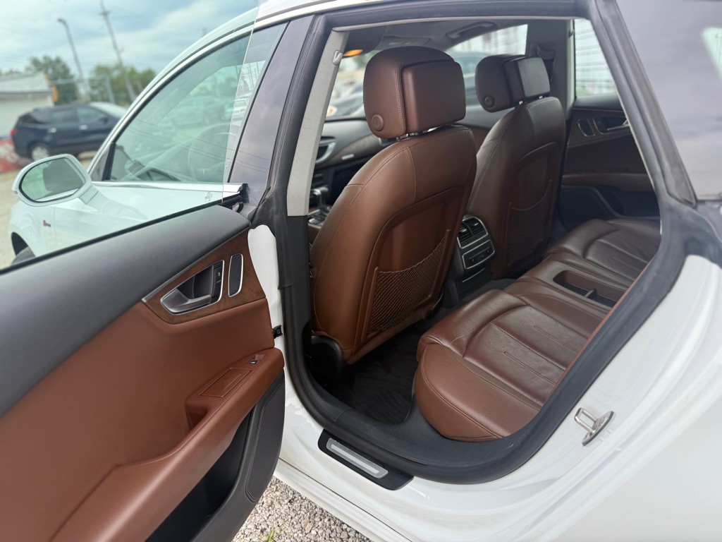 2012 Audi A7 Image 11