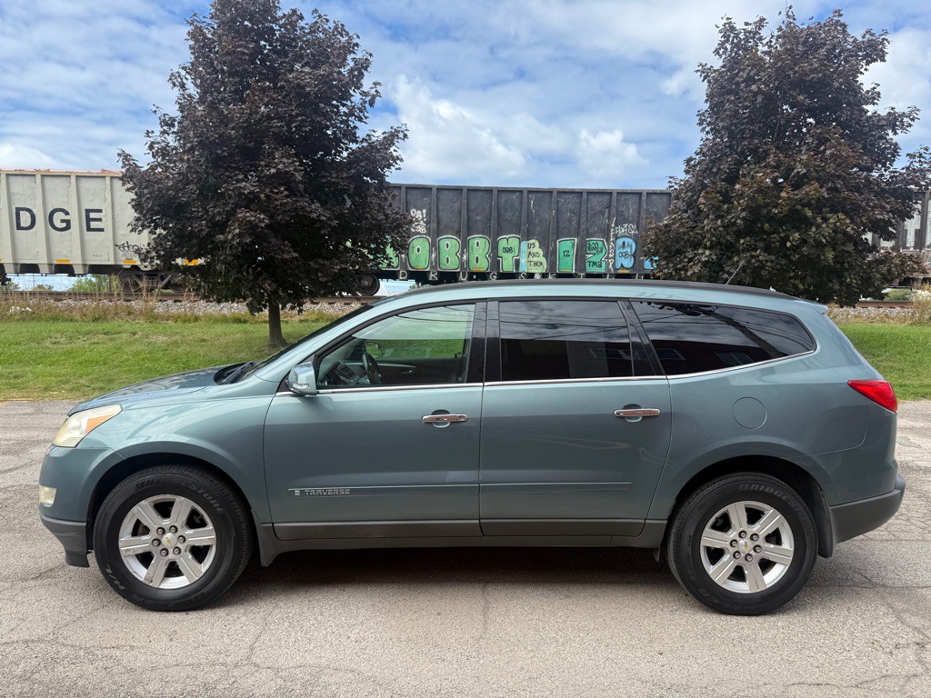 2009 Chevrolet Traverse Image 6