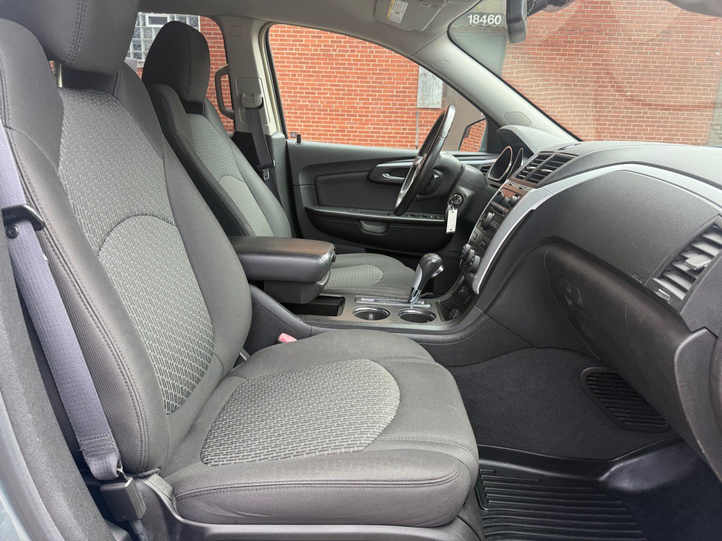 2009 Chevrolet Traverse Image 10