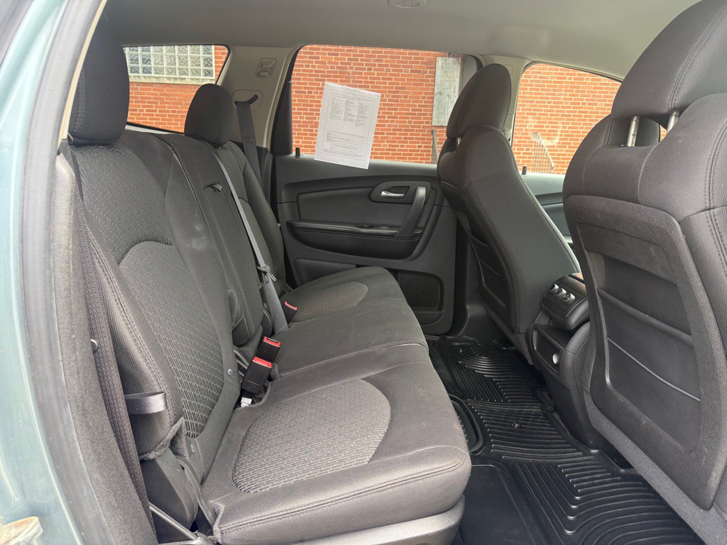2009 Chevrolet Traverse Image 12