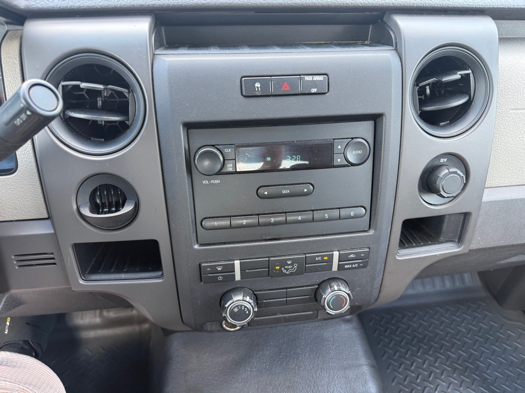 2010 Ford F-150 Image 14