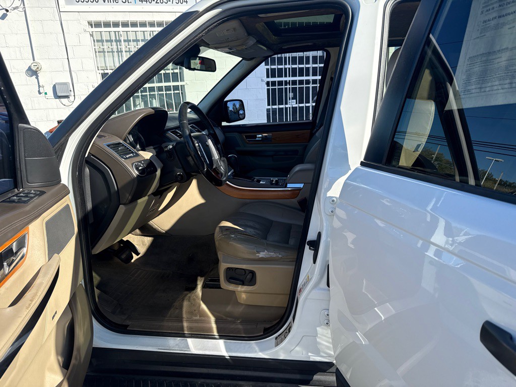 2011 Land Rover Range Rover Sport Image 10