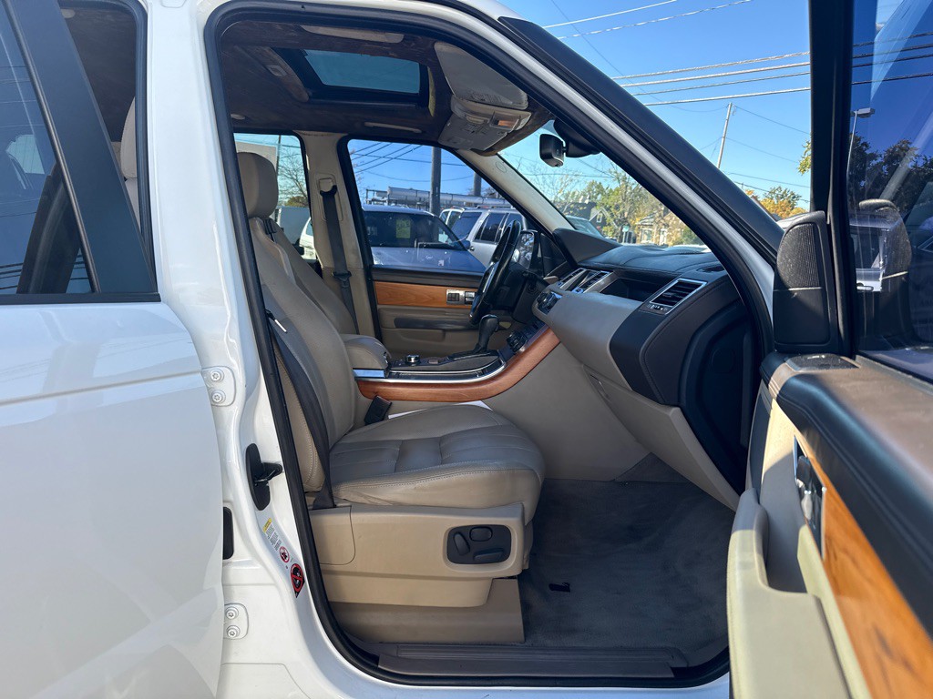 2011 Land Rover Range Rover Sport Image 11